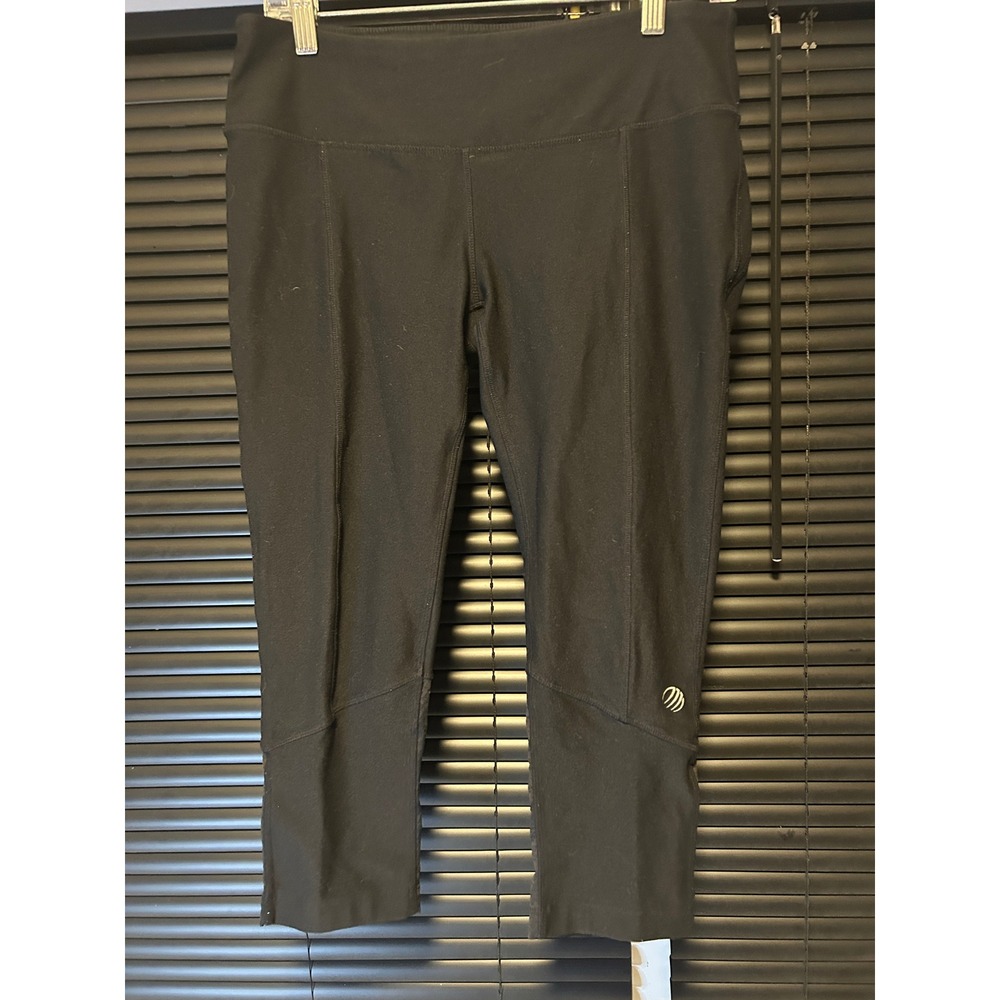MPG Leggings Womens Medium Black Cropped Athletic Yoga Activewear Capri